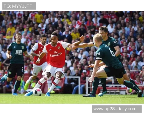 国王杯激战利物浦与阿森纳握手言和帽子戏法引爆全场激情