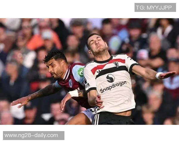 足总杯曼联大胜尤文图斯补时进球引发争议判罚全场沸腾